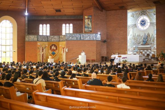 Umuarama recebe caravana de 280 jovens peregrinos do interior de S&atilde;o Paulo
