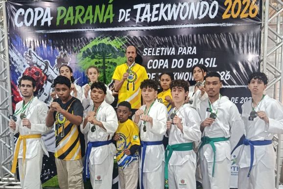 Associa&ccedil;&atilde;o Rebelatto, de Umuarama, conquista 11 medalhas na Copa Paran&aacute; de Taekwondo