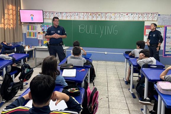 Patrulha Escolar participa de palestra sobre bullying na Escola Padre Jos&eacute; de Anchieta