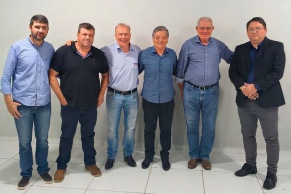Prefeitos participam de reuni&atilde;o com diretor da Copel ap&oacute;s sucessivas quedas de energia