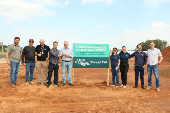 Sicoob Arenito e Levo Alimentos liberam primeiro aporte para novo avi&aacute;rio na regi&atilde;o