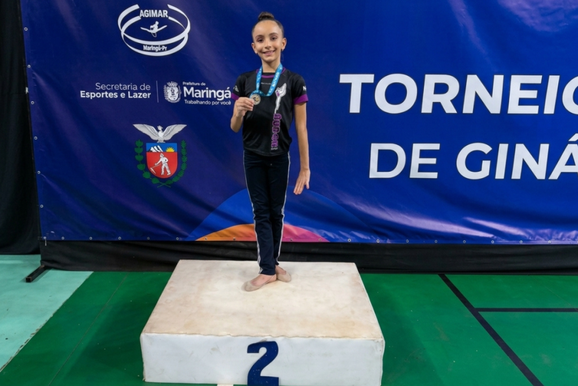 Sofia conquista medalha do bloco prata em estreia no Torneio Regional Sul