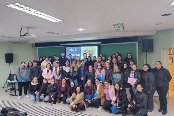 Secretaria de Educa&ccedil;&atilde;o realiza capacita&ccedil;&atilde;o para profissionais de apoio escolar