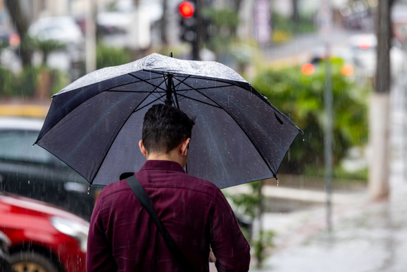 Semana de chuva forte em Santa Catarina reflete tend&ecirc;ncia dos pr&oacute;ximos meses