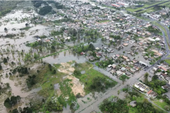 Chuvas deixam solo saturado e aumentam risco de novos transtornos com avan&ccedil;o do El Ni&ntilde;o