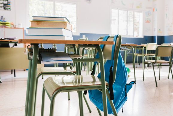 Uni&atilde;o da Vit&oacute;ria suspende aulas em 18 unidades de ensino a partir de segunda
