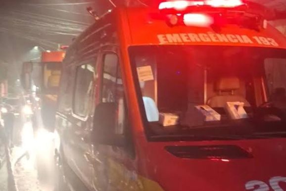 Inc&ecirc;ndio &eacute; registrado em resid&ecirc;ncia em Porto Uni&atilde;o na noite desta quinta-feira