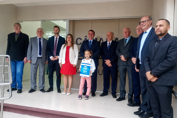 Nova C&acirc;mara de Vereadores de Porto Uni&atilde;o &eacute; inaugurada no dia do anivers&aacute;rio do munic&iacute;pio