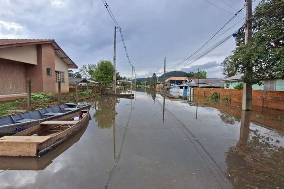 Rio Igua&ccedil;u chega a 6,21 metros em Uni&atilde;o da Vit&oacute;ria neste domingo