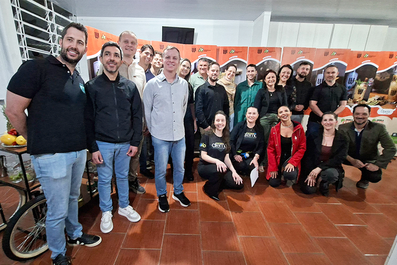 12 caipirinhas, 12 cria&ccedil;&otilde;es: concurso movimenta o Vale do Igua&ccedil;u