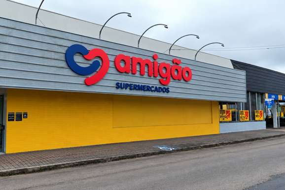 Amig&atilde;o Supermercados inaugura tr&ecirc;s novas lojas em Uni&atilde;o da Vit&oacute;ria