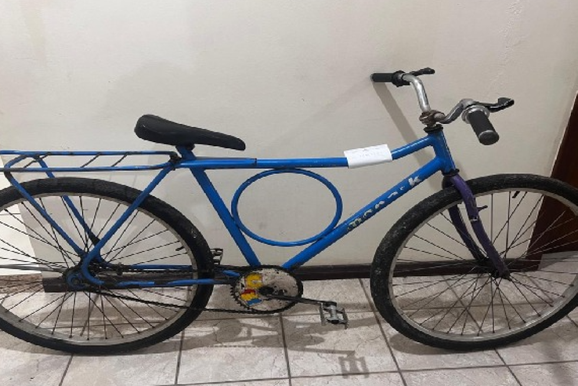Bicicleta &eacute; encontrada abandonada no p&aacute;tio de resid&ecirc;ncia em Porto Uni&atilde;o