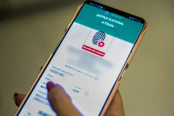 Eleitores podem consultar local de vota&ccedil;&atilde;o e votar com o app e-T&iacute;tulo