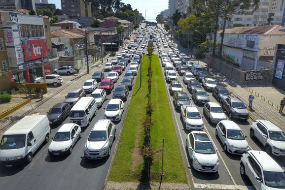 Placas com final 8, 9 e 0: calend&aacute;rio do licenciamento de 2026 est&aacute; perto da conclus&atilde;o