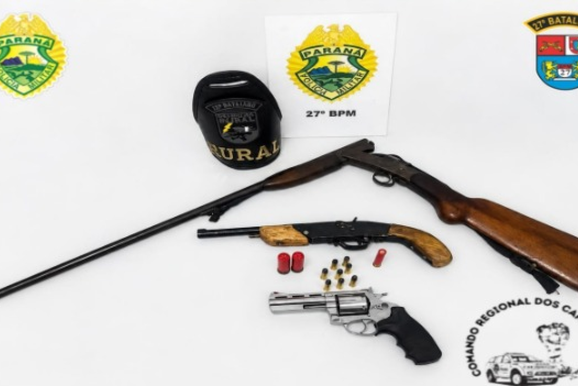 PM apreende tr&ecirc;s armas de fogo e muni&ccedil;&otilde;es na &aacute;rea rural de Bituruna