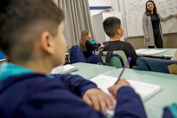 Porto Uni&atilde;o abre sele&ccedil;&atilde;o para profissionais da Educa&ccedil;&atilde;o com sal&aacute;rios de at&eacute; R$ 5,1 mil