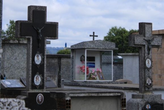 Prefeitura de Uni&atilde;o da Vit&oacute;ria convoca mun&iacute;cipes com sepulturas tempor&aacute;rias vencidas