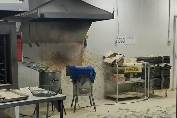 Princ&iacute;pio de inc&ecirc;ndio em padaria de supermercado mobiliza Bombeiros em Porto Uni&atilde;o