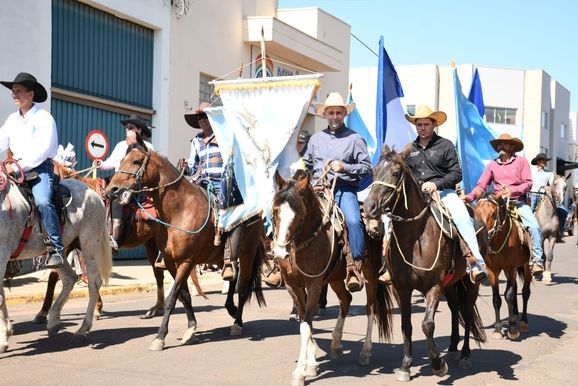 Romaria dos Cavaleiros de Sant&rsquo;Ana chega &agrave; 50&ordf; edi&ccedil;&atilde;o em Vargem Grande do Sul