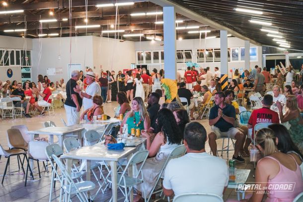 Carnaval 2026 em Andradas une festa e solidariedade no Clube Icasa