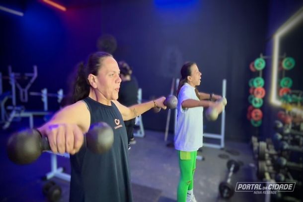 Aos 40 anos, Joc&aacute;ssia transformou sua vida com treino e disciplina.