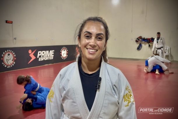 Aline dos Santos, faixa preta em Jiu-Jitsu