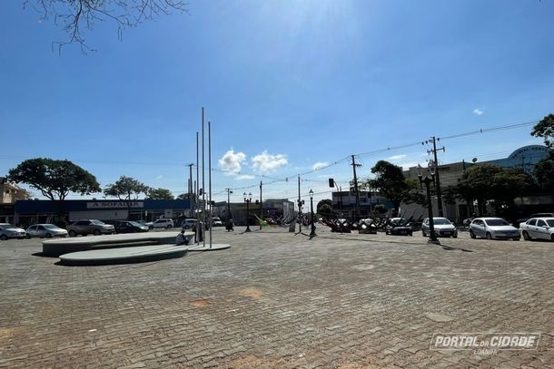 A umidade relativa do ar ainda est&aacute; baixa na cidade e em boa parte do Paran&aacute;.