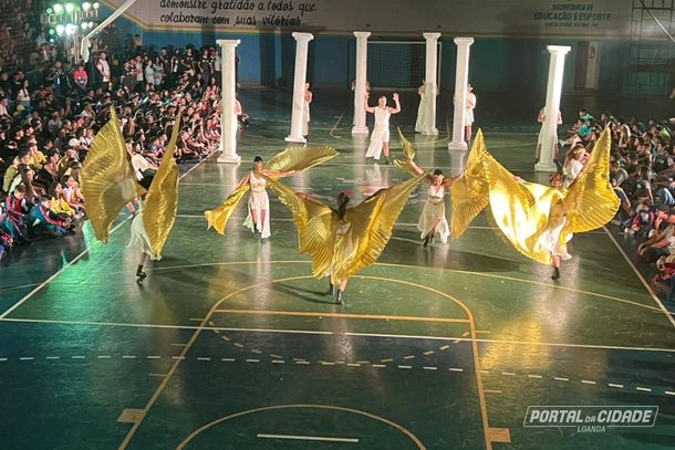 Evento contou com a apresenta&ccedil;&atilde;o do grupo art&iacute;stico Sou Arte