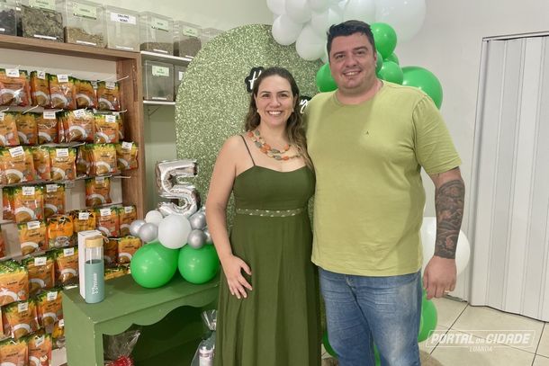 Propriet&aacute;rios, Juliana e Andr&eacute;.