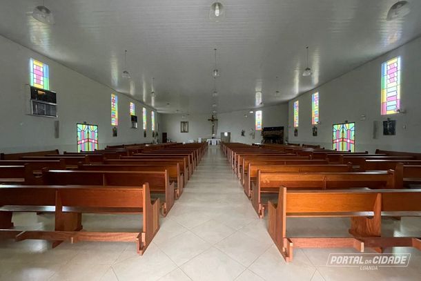 Fi&eacute;is s&atilde;o convidados a participar.