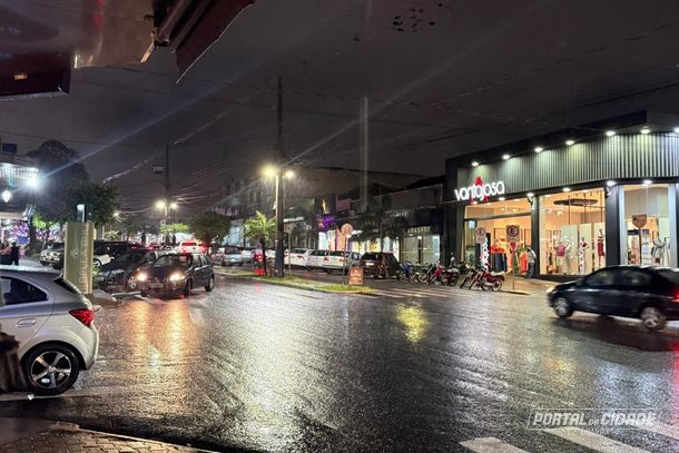Tamb&eacute;m haver&aacute; funcionamento estendido no s&aacute;bado (20)