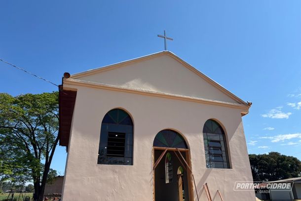 Ap&oacute;s anos desativada, a Capela Senhor Bom Jesus da Cana Verde passa por reforma