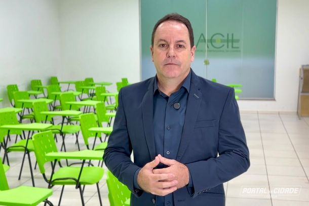 Carlos tamb&eacute;m &eacute; conhecido por estar a frente da PlugIn Cria&ccedil;&otilde;es h&aacute; quase duas d&eacute;cadas.