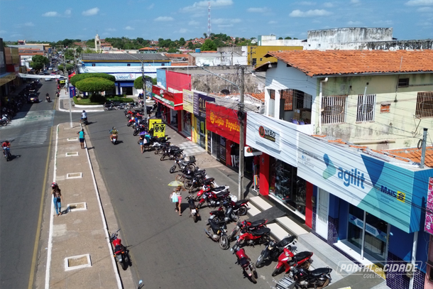 Avenida Marechal Cordeiro de Farias, centro comercial de Coelho Neto