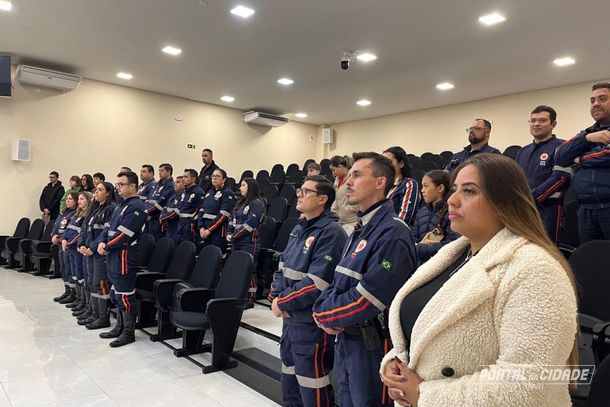 Equipe do SAMU na C&acirc;mara Municipal.