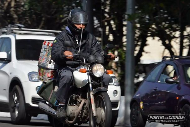 Campanha alerta para uso de antena nas motos em Vargem Grande do Sul