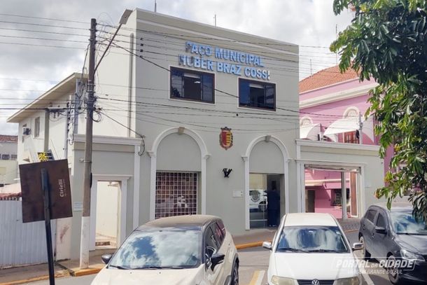 Prefeitura diz que n&atilde;o disponibilizar&aacute; uniformes para rede municipal em 2025 em Vargem 