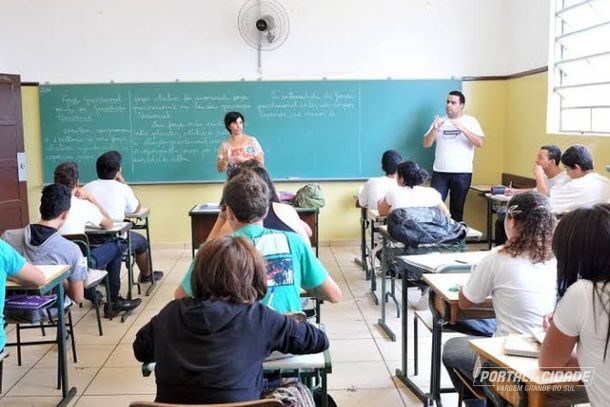 Oportunidade para professoras na rede estadual de SP