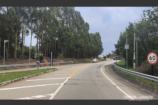Radares s&atilde;o instalados pr&oacute;ximo a empresa Fuzil em Vargem Grande do Sul