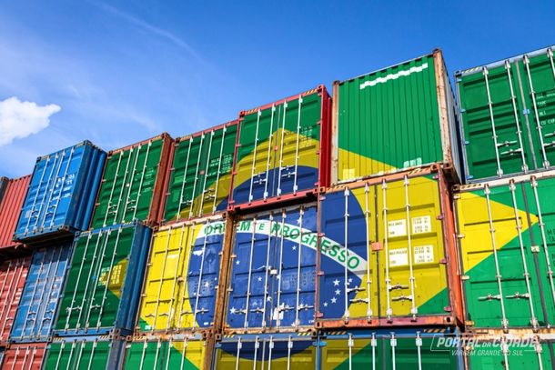 Cont&ecirc;ineres de exporta&ccedil;&atilde;o simbolizam o avan&ccedil;o do com&eacute;rcio exterior brasileiro, impulsionado pelo desempenho de regi&otilde;es produtoras do interior paulista