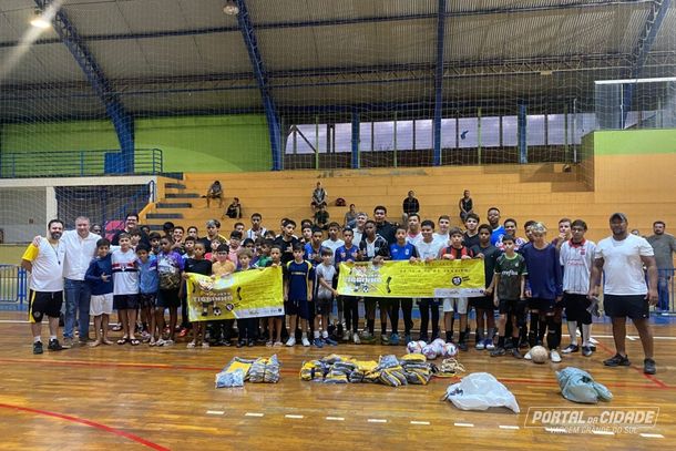 AFA agora faz parte de projeto do Governo Federal e recebe materiais esportivos