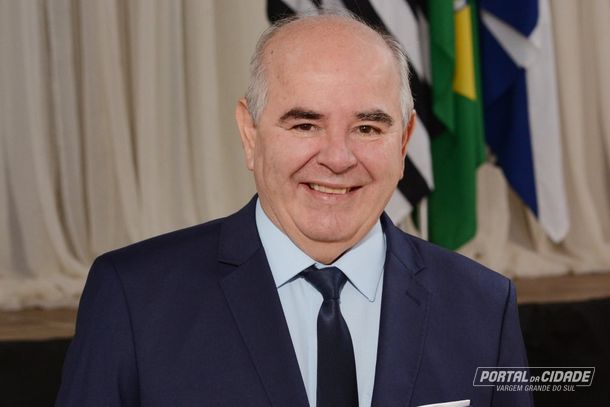 Acidente envolve prefeito de Vargem Grande do Sul e motociclista