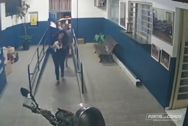 Manobra de GCM salva rec&eacute;m-nascida de 7 dias que se engasgou em Vargem Grande do Sul