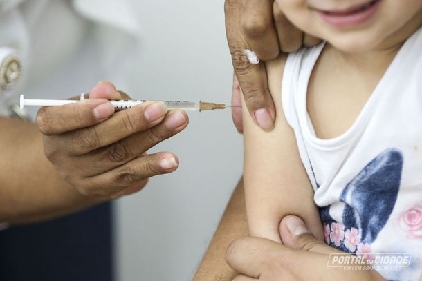A&ccedil;&atilde;o: campanha de atualiza&ccedil;&atilde;o da carteira de vacina&ccedil;&atilde;o &eacute; destinada a crian&ccedil;as e adolescentes com at&eacute; 19 anos de idade