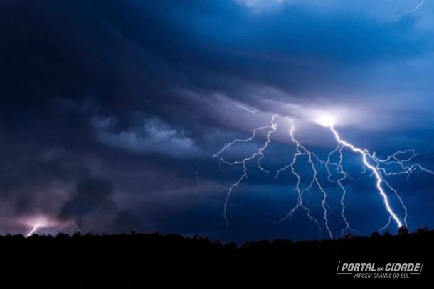 Frente fria chega e pode provocar temporal em Vargem Grande do Sul nesta ter&ccedil;a (01)