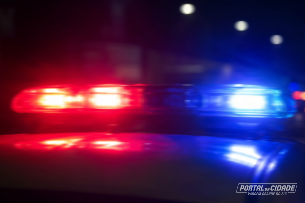 Homem amea&ccedil;a companheira de morte e danifica m&oacute;veis em Vargem Grande do Sul