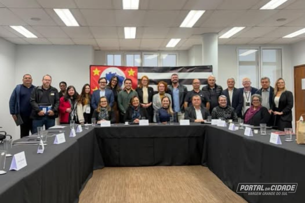 Vargem Grande do Sul apresenta potencial tur&iacute;stico em audi&ecirc;ncia na Secretaria Estadual