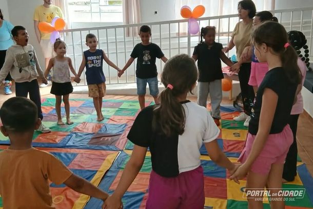 N&uacute;cleo de Especialidades Educacionais promove dia especial no dia das crian&ccedil;as