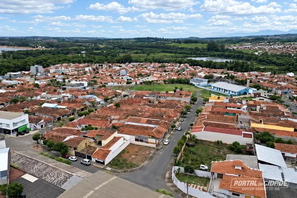 Saldo de empregos em Vargem Grande do Sul mais que triplica em agosto