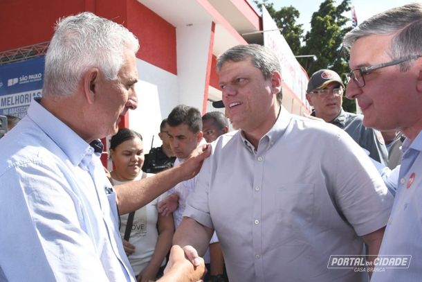 Prefeito Amarildo, de Vargem, e prefeito Marcio Zanetti, de Rio Pardo, se encontram com governador Tarc&iacute;sio.